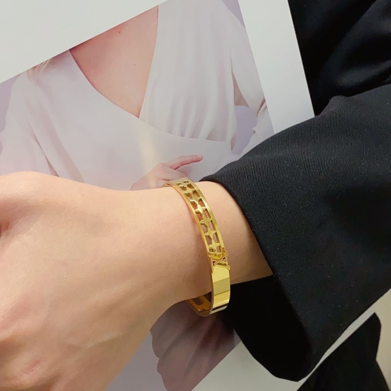 LV Bracelets